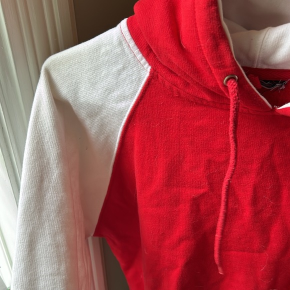 Hoodie ❤️🤍 - Picture 3 of 3